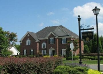 Image of Brandon Oaks Neighborhood