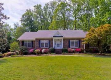 Image of Hillsborough Neighborhood