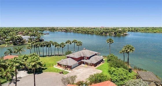La Joya neighborhood