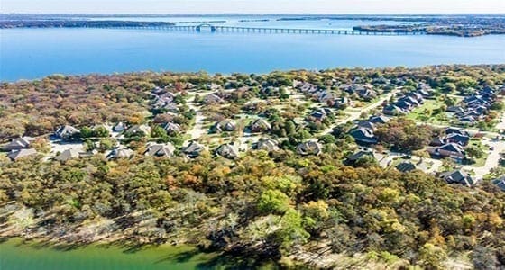 Shady Shores neighborhood